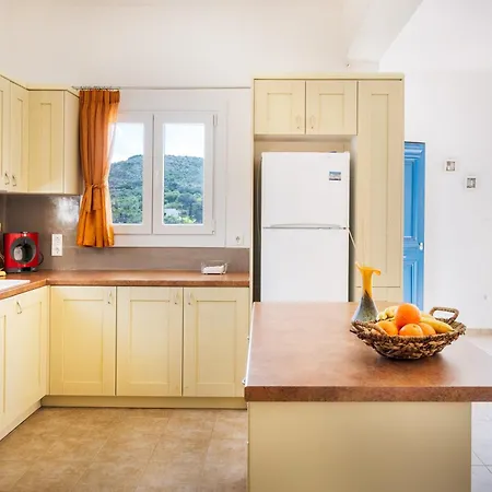 Отель Zenia Syros